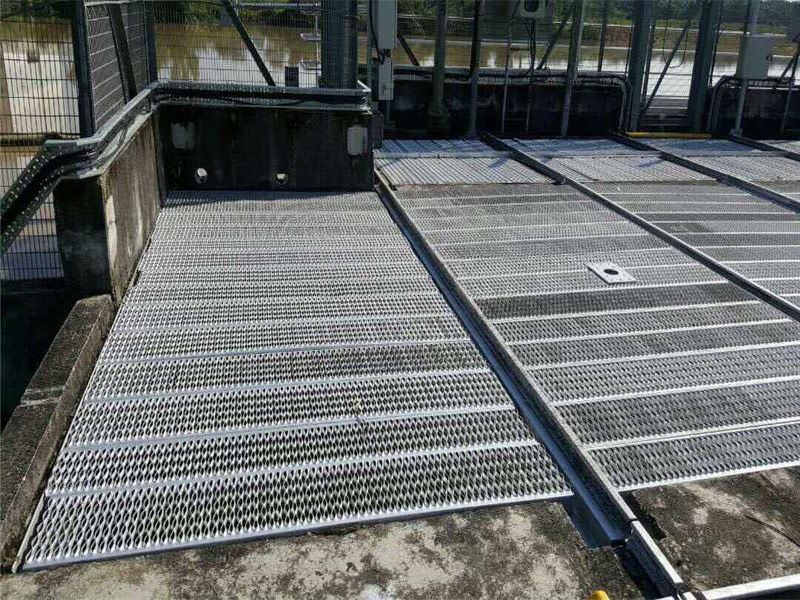 Grip Strut Safety Grating China Supplier | DB Fencing