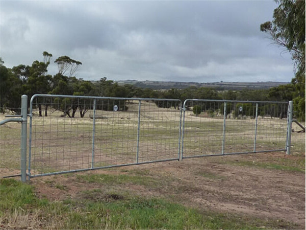 Australia Galvanized Rural Metal Farm Fence Gates For Sale